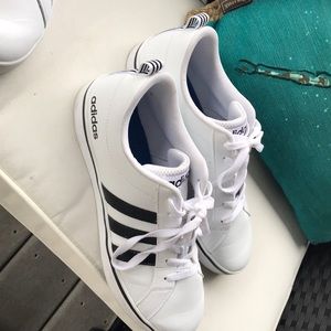 Men’s adidas size 10